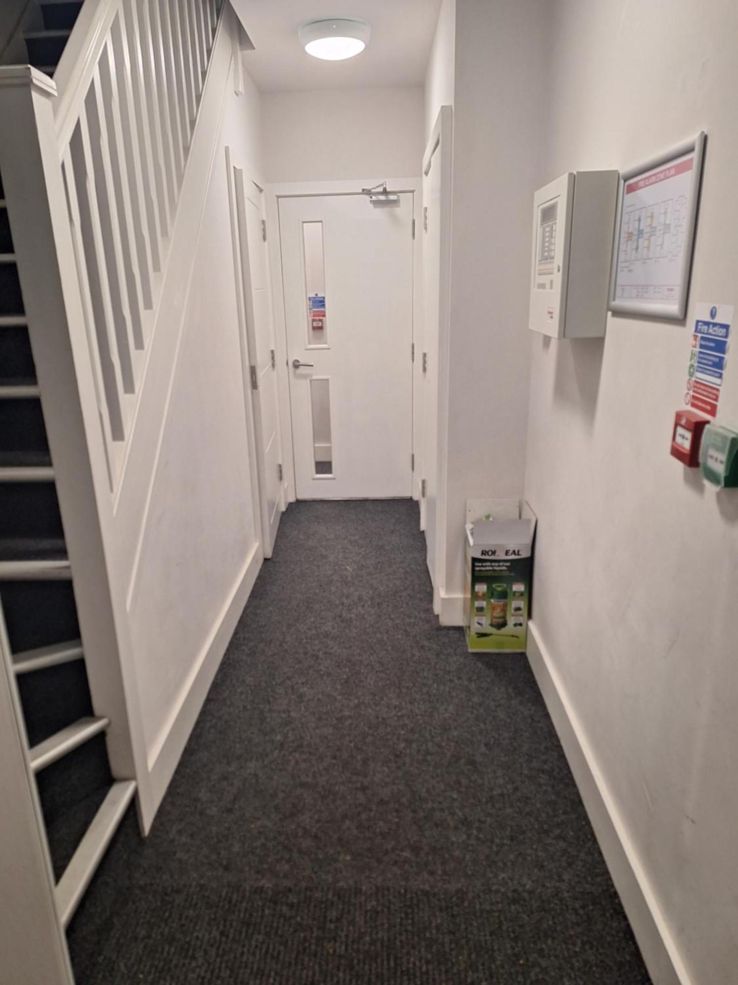 Budget Single Room Only For One Adult - Shared Flat Northolt  Bagian luar foto